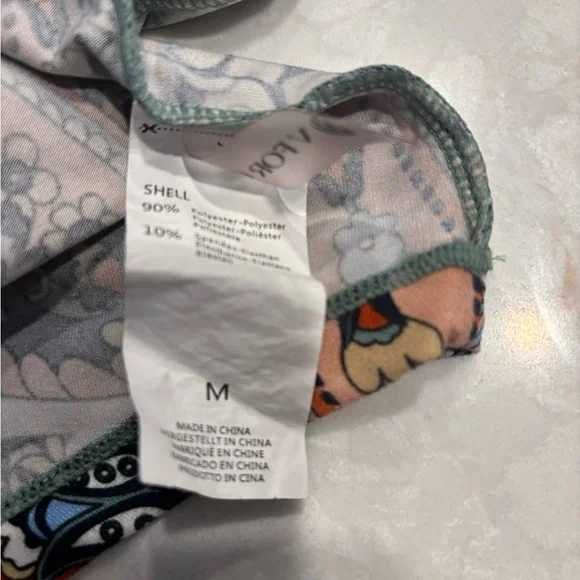 Paisley Print Sleeveless Top w/ Padding (no need for bra!) - Picture 8 of 9